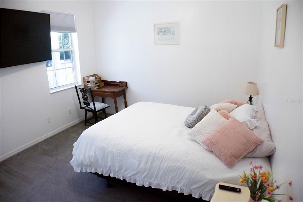 待售: $695,000 (5 贝兹, 3 浴室, 2915 平方英尺)