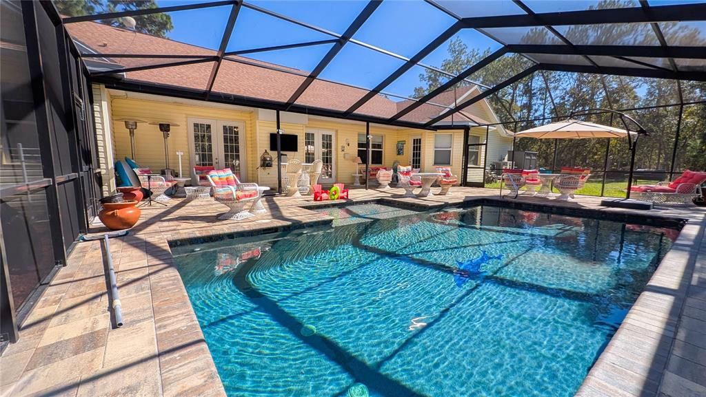 待售: $695,000 (5 贝兹, 3 浴室, 2915 平方英尺)