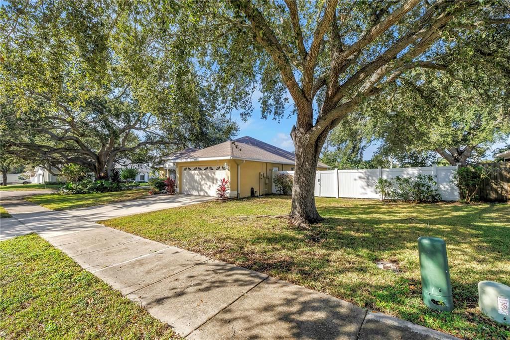 For Sale: $574,000 (3 beds, 2 baths, 1725 Square Feet)