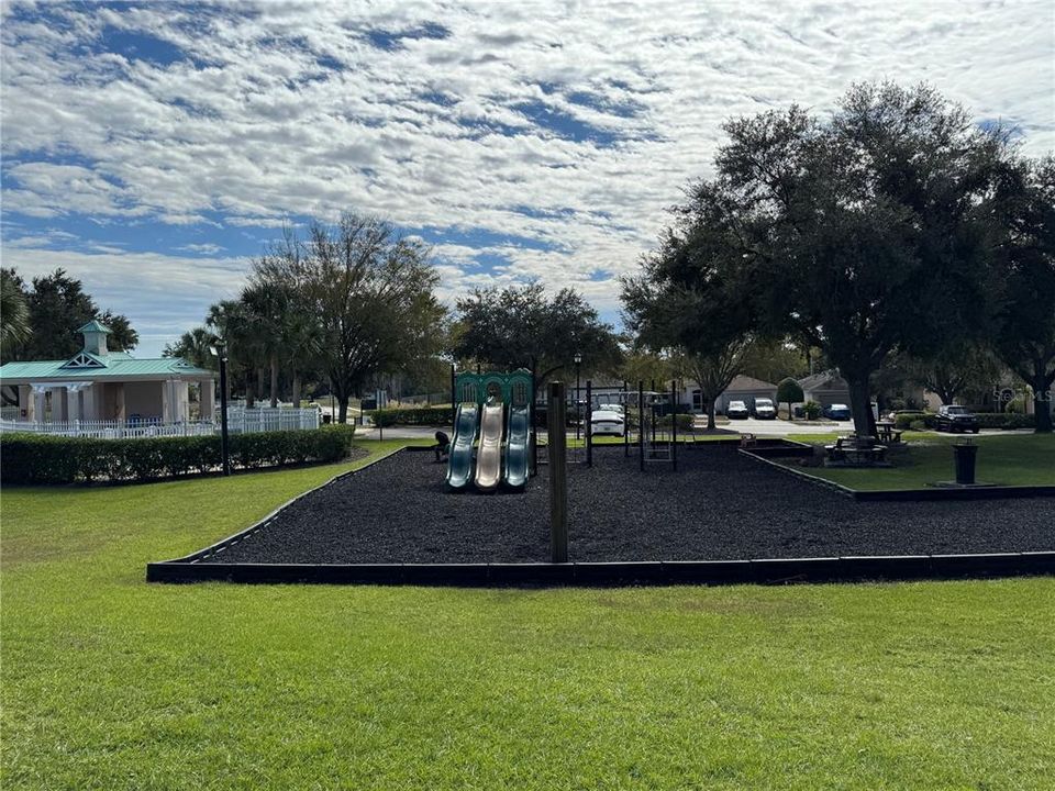 For Sale: $389,000 (4 beds, 2 baths, 2065 Square Feet)