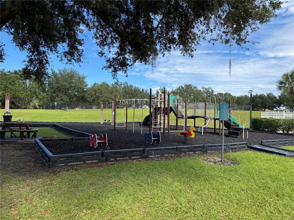 For Sale: $389,000 (4 beds, 2 baths, 2065 Square Feet)