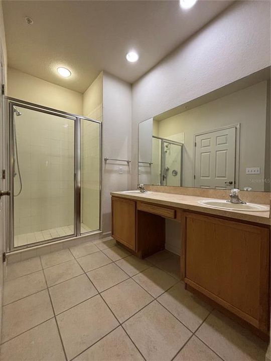 For Rent: $1,800 (3 beds, 2 baths, 1495 Square Feet)