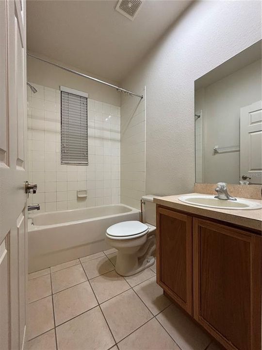 For Rent: $1,800 (3 beds, 2 baths, 1495 Square Feet)