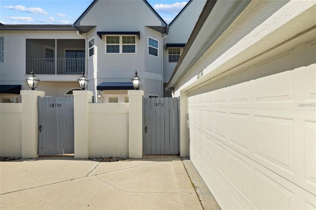 En Venta: $544,900 (3 camas, 2 baños, 2480 Pies cuadrados)