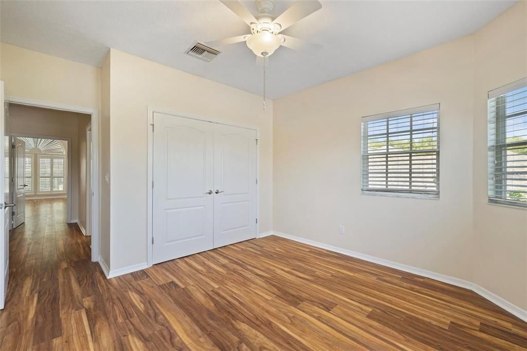 En Venta: $544,900 (3 camas, 2 baños, 2480 Pies cuadrados)