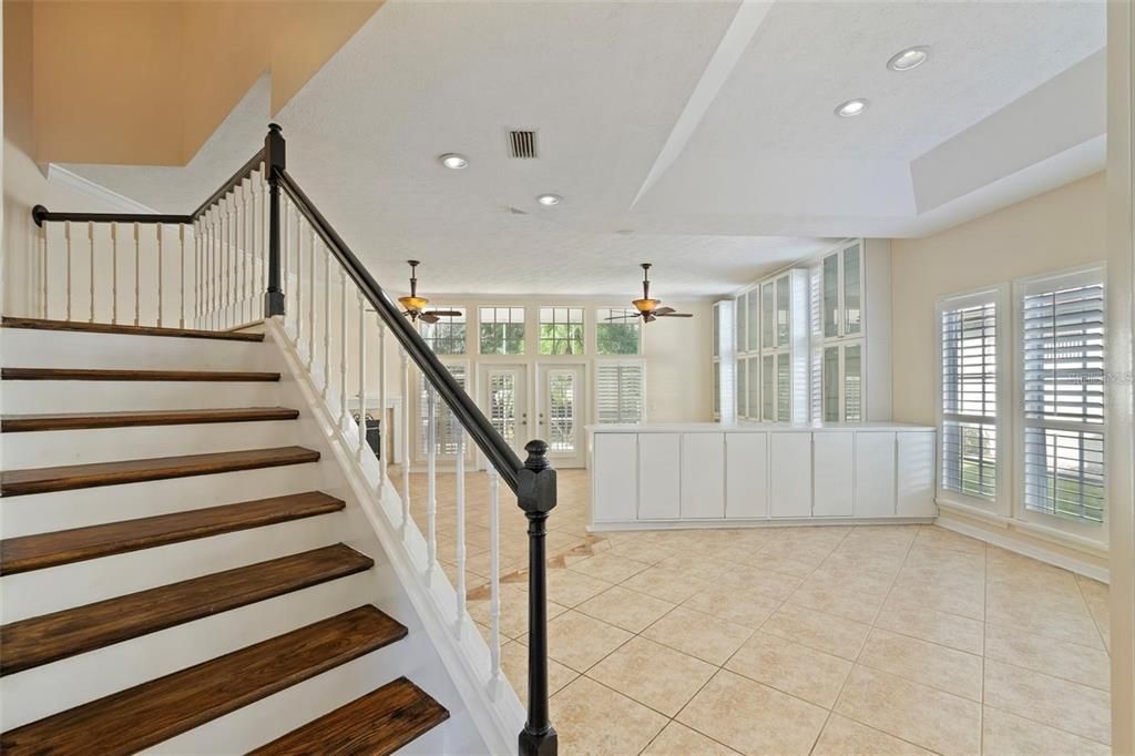 En Venta: $544,900 (3 camas, 2 baños, 2480 Pies cuadrados)