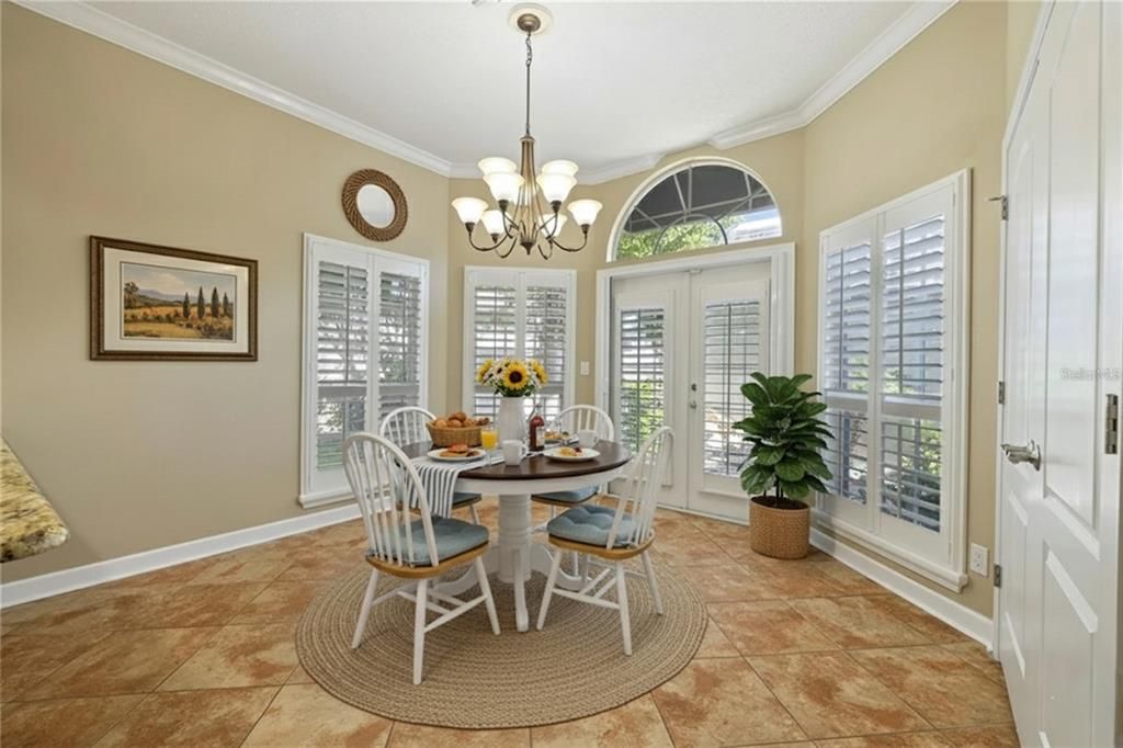 En Venta: $544,900 (3 camas, 2 baños, 2480 Pies cuadrados)