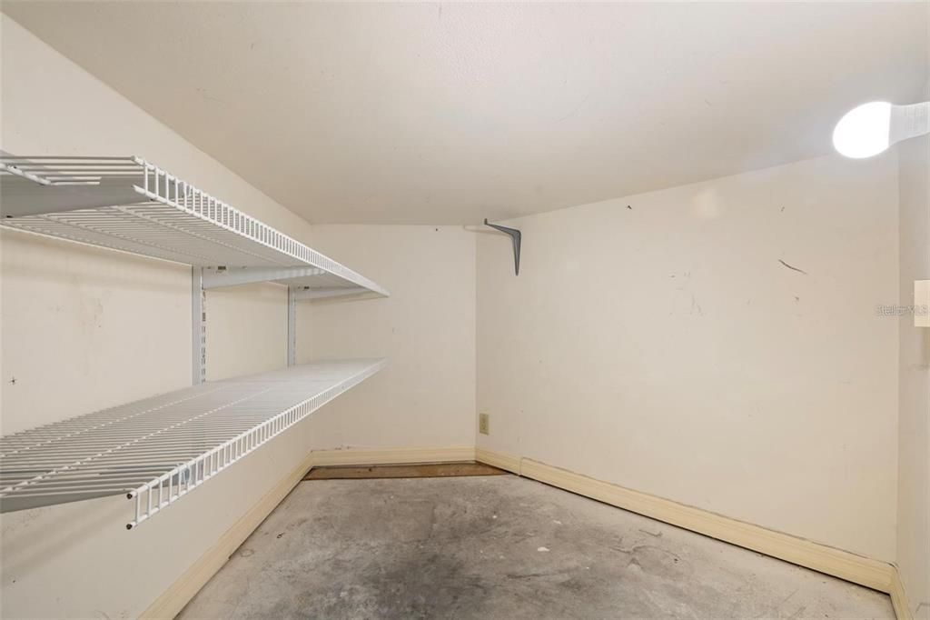 En Venta: $544,900 (3 camas, 2 baños, 2480 Pies cuadrados)