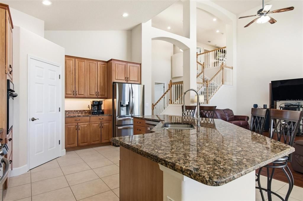 For Sale: $868,000 (4 beds, 2 baths, 3196 Square Feet)