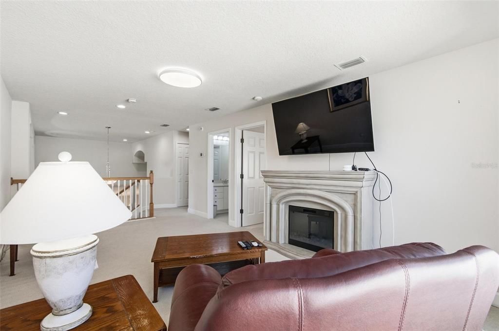 For Sale: $868,000 (4 beds, 2 baths, 3196 Square Feet)