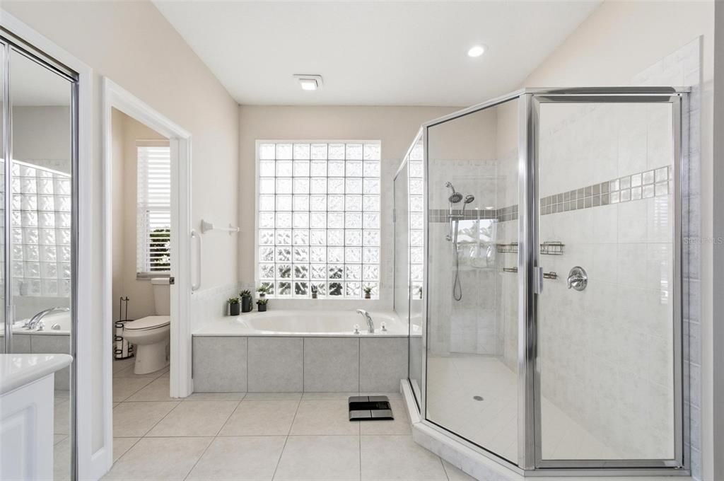 For Sale: $868,000 (4 beds, 2 baths, 3196 Square Feet)