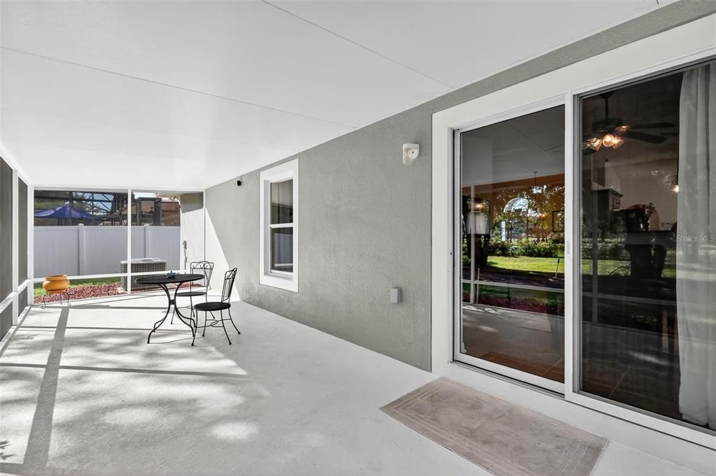 合同活跃: $321,000 (3 贝兹, 2 浴室, 1576 平方英尺)