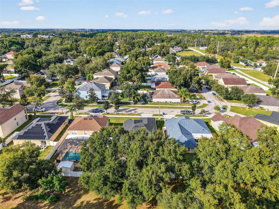 合同活跃: $321,000 (3 贝兹, 2 浴室, 1576 平方英尺)