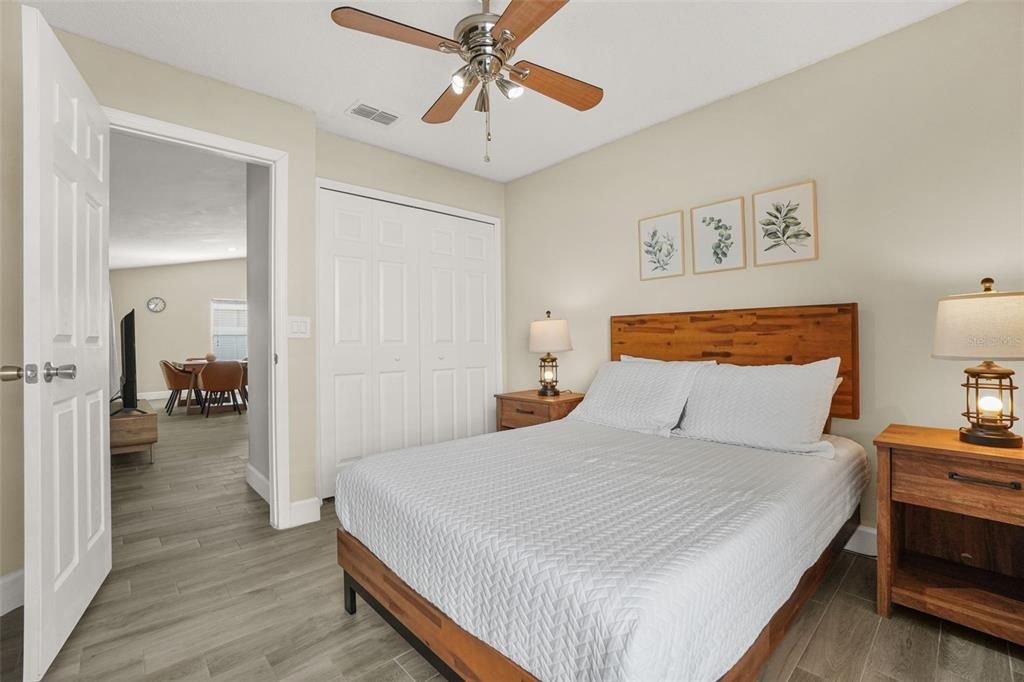 出租: $3,000 (4 贝兹, 2 浴室, 1640 平方英尺)