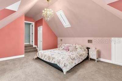 En Venta: $839,900 (4 camas, 2 baños, 3813 Pies cuadrados)