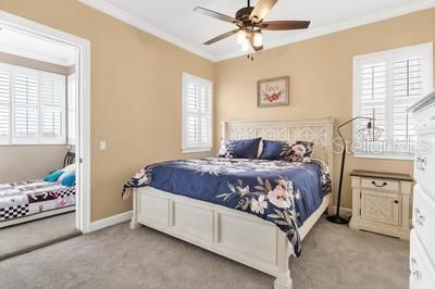 En Venta: $839,900 (4 camas, 2 baños, 3813 Pies cuadrados)