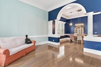 En Venta: $839,900 (4 camas, 2 baños, 3813 Pies cuadrados)