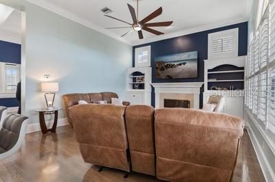 En Venta: $839,900 (4 camas, 2 baños, 3813 Pies cuadrados)