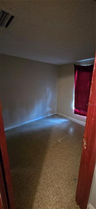 Active With Contract: $369,000 (6 beds, 0 baths, 1944 Square Feet)