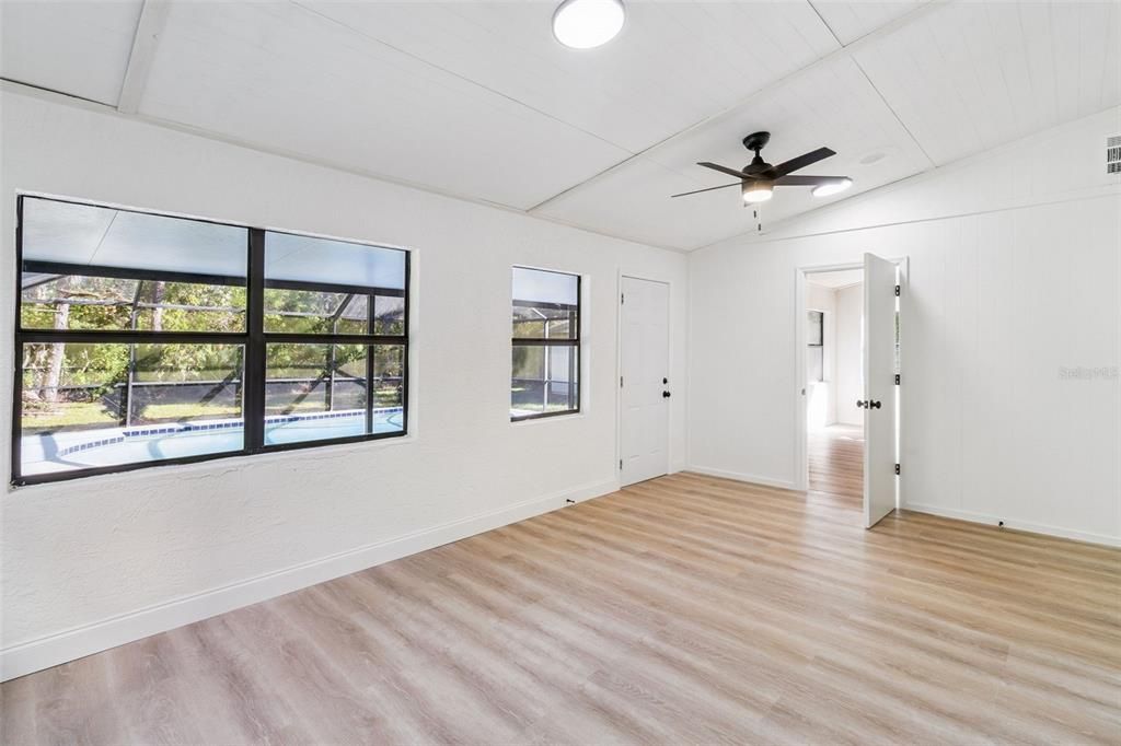 待售: $635,000 (4 贝兹, 2 浴室, 2379 平方英尺)