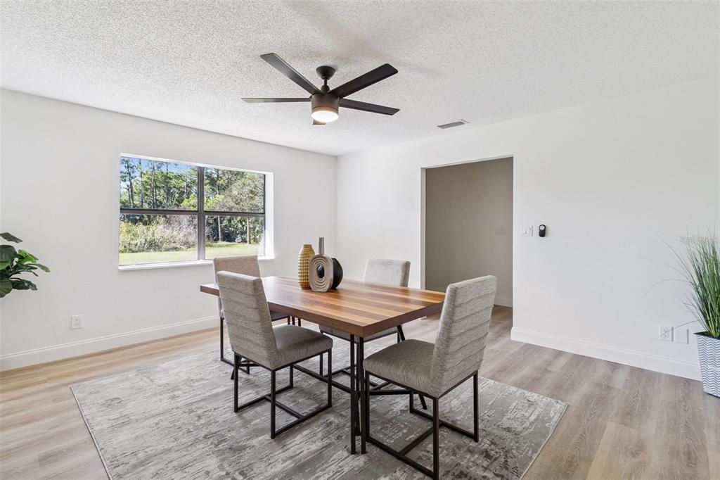 待售: $635,000 (4 贝兹, 2 浴室, 2379 平方英尺)