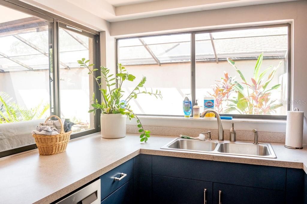 出租: $3,300 (2 贝兹, 2 浴室, 1630 平方英尺)