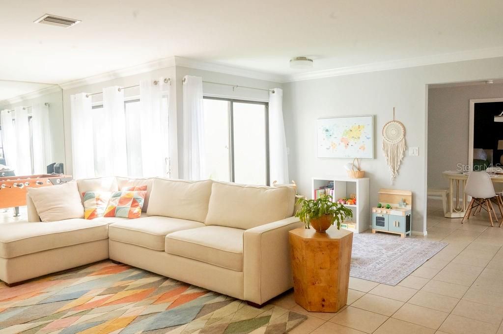 出租: $3,300 (2 贝兹, 2 浴室, 1630 平方英尺)