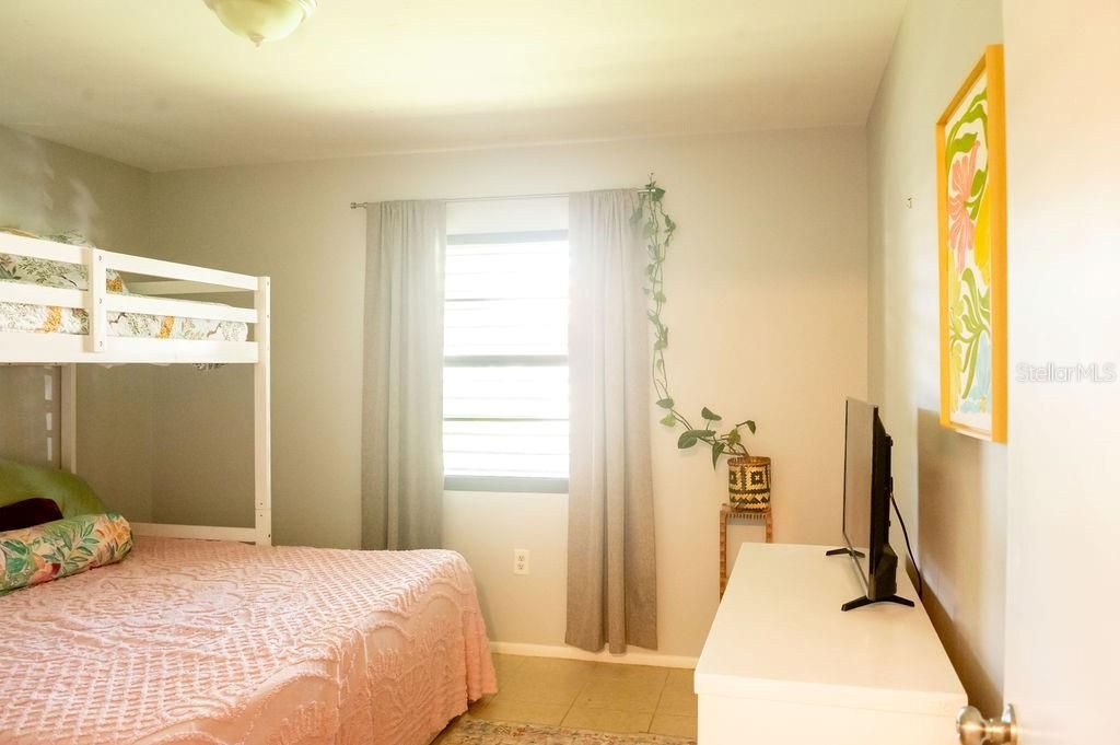 出租: $3,300 (2 贝兹, 2 浴室, 1630 平方英尺)