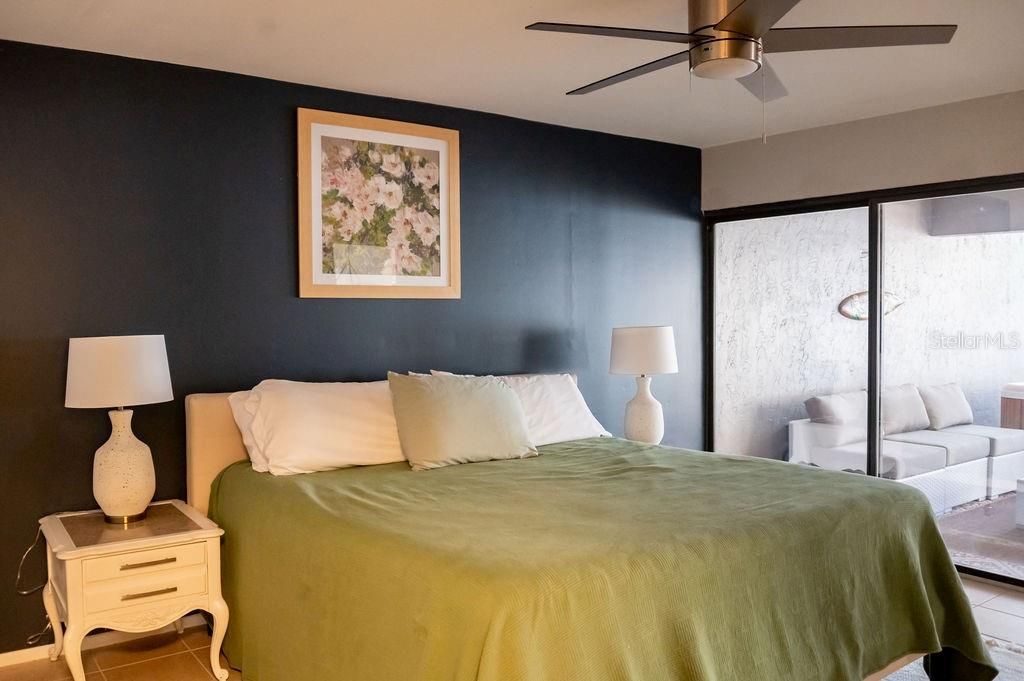 出租: $3,300 (2 贝兹, 2 浴室, 1630 平方英尺)