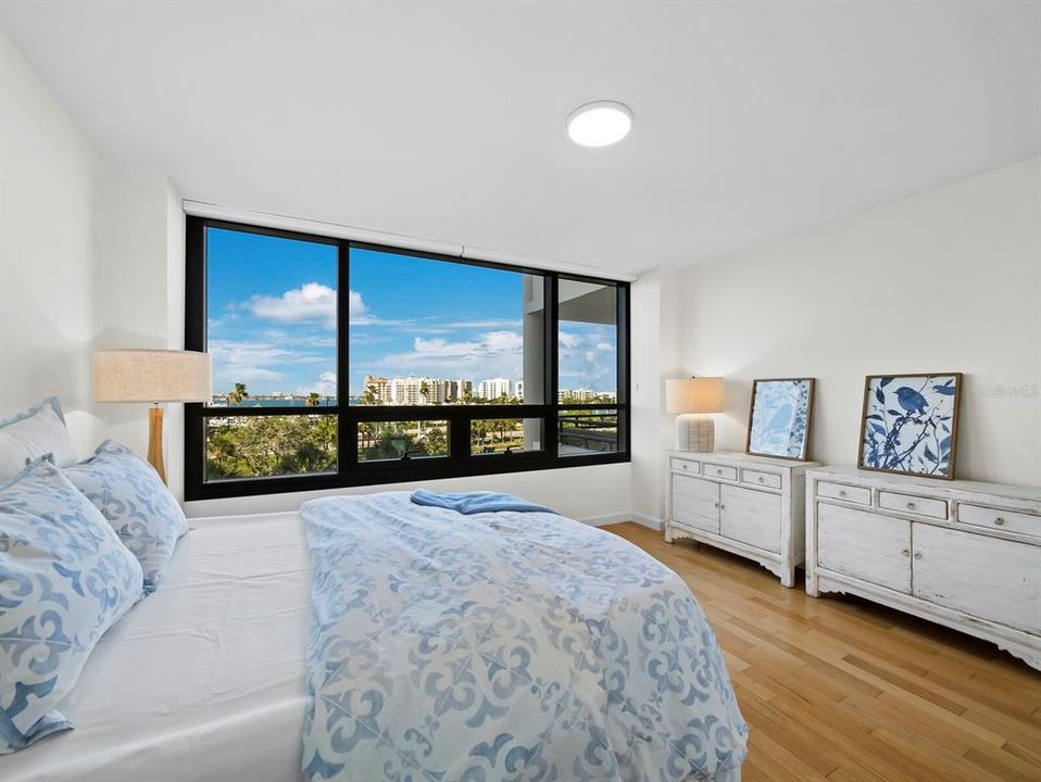 For Sale: $1,599,000 (2 beds, 2 baths, 2055 Square Feet)