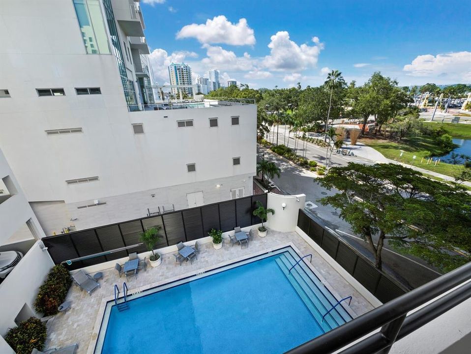 For Sale: $1,599,000 (2 beds, 2 baths, 2055 Square Feet)