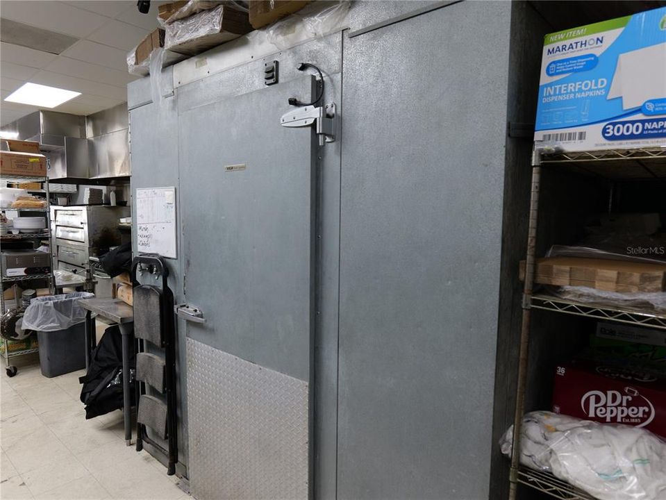 На продажу: $250,000 (0 спален, 0 ванн, 1260 Квадратных фут)