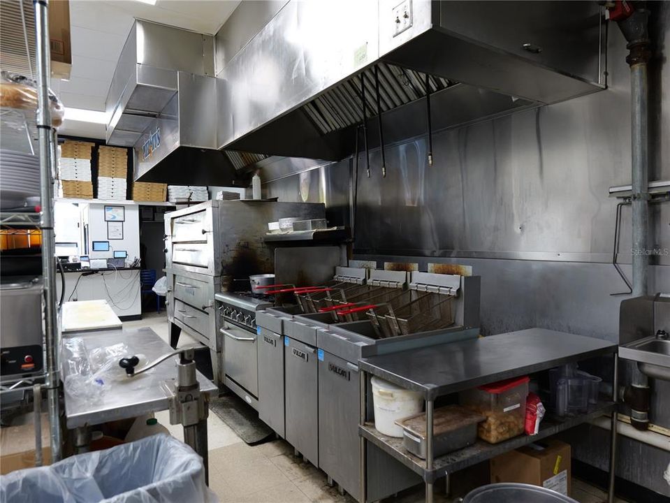 На продажу: $250,000 (0 спален, 0 ванн, 1260 Квадратных фут)