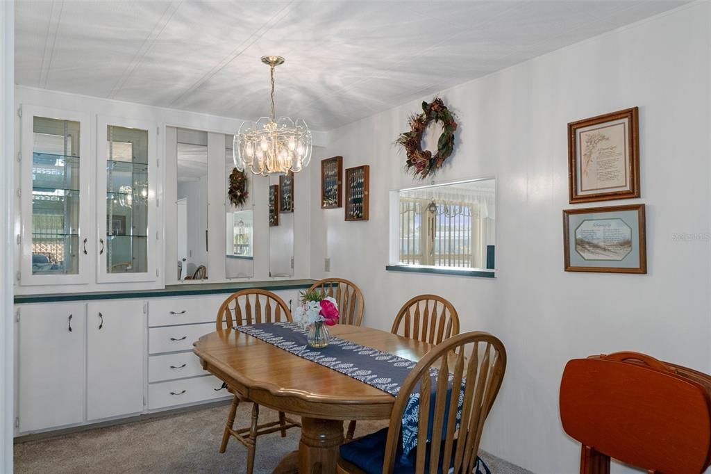 待售: $189,900 (2 贝兹, 2 浴室, 1200 平方英尺)