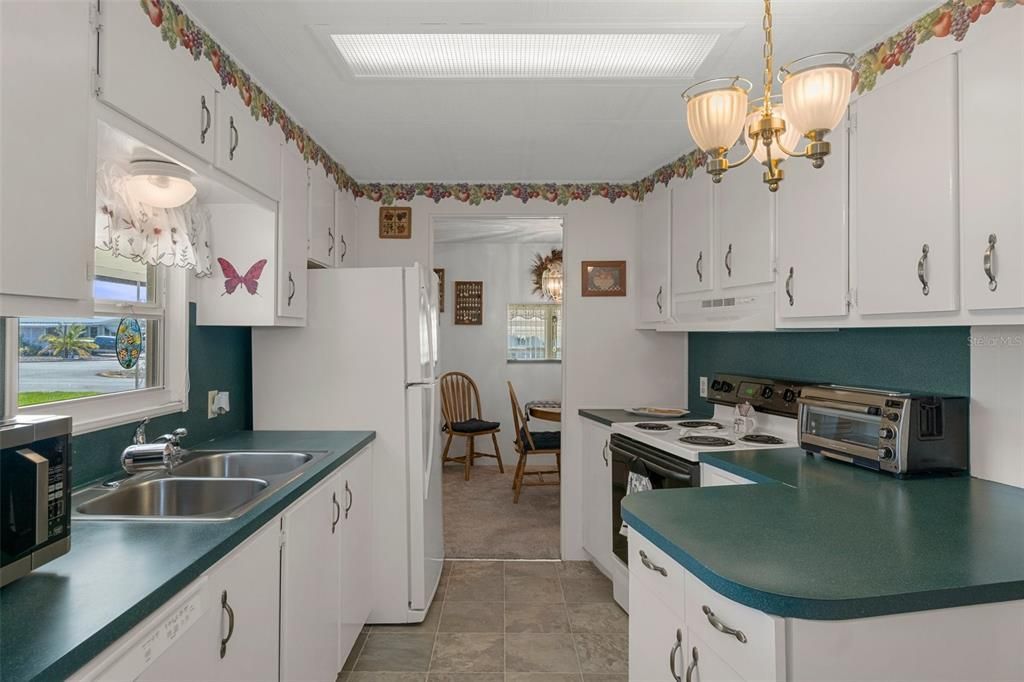 待售: $189,900 (2 贝兹, 2 浴室, 1200 平方英尺)