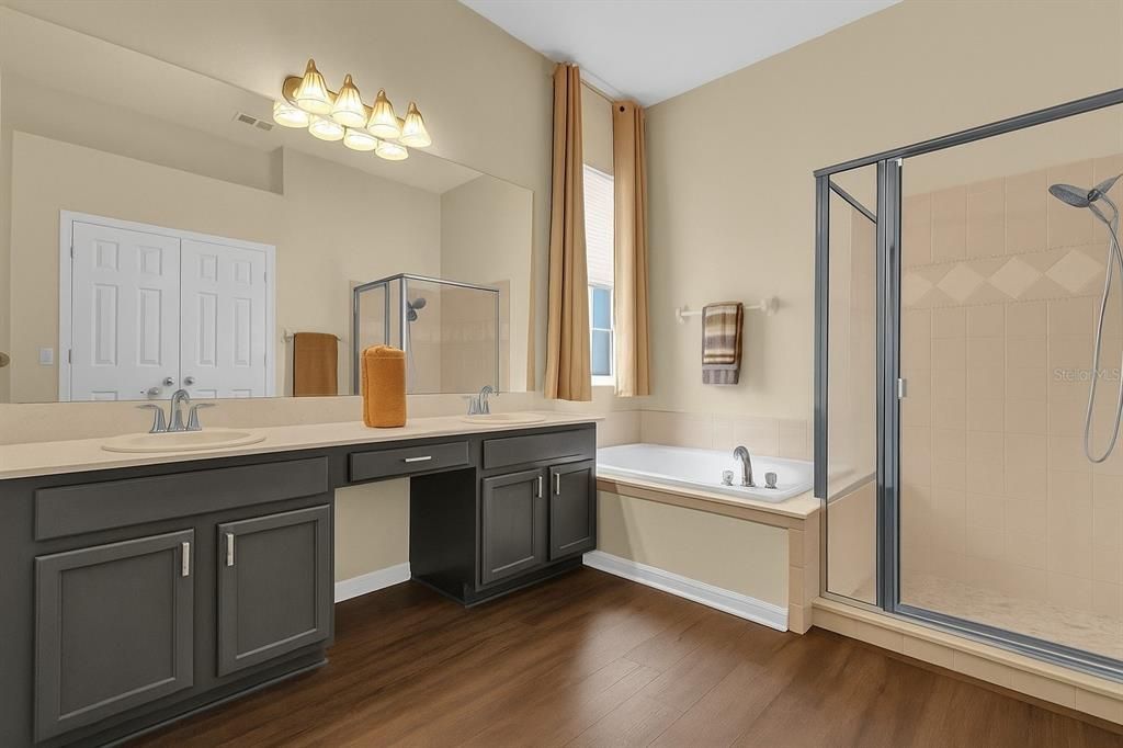 В аренду: $4,995 (4 спален, 3 ванн, 2435 Квадратных фут)