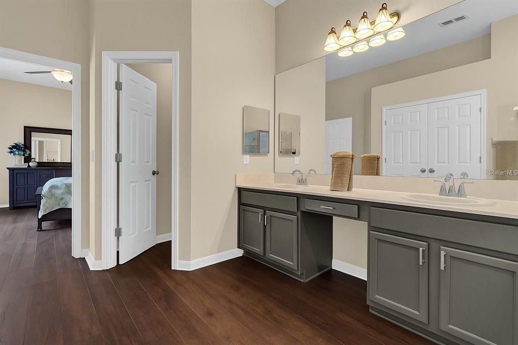 В аренду: $4,995 (4 спален, 3 ванн, 2435 Квадратных фут)