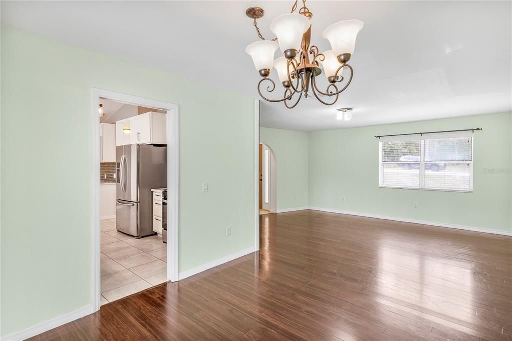 For Sale: $379,000 (3 beds, 2 baths, 1978 Square Feet)