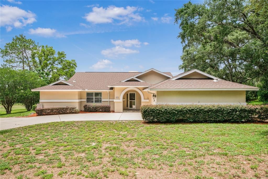 For Sale: $379,000 (3 beds, 2 baths, 1978 Square Feet)