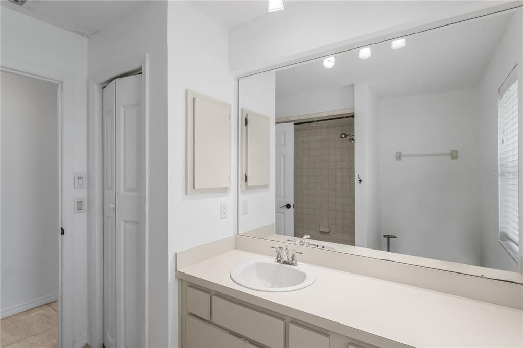 For Sale: $379,000 (3 beds, 2 baths, 1978 Square Feet)