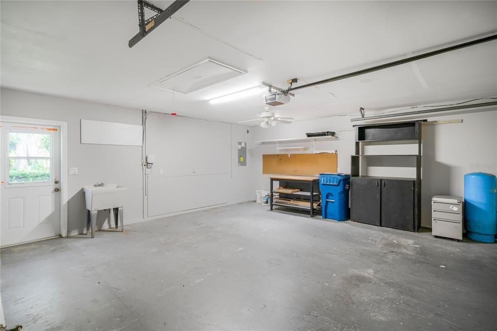 For Sale: $379,000 (3 beds, 2 baths, 1978 Square Feet)