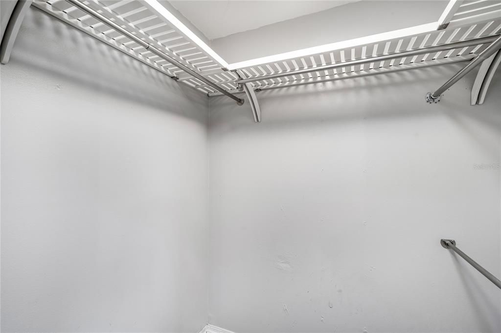 For Sale: $379,000 (3 beds, 2 baths, 1978 Square Feet)