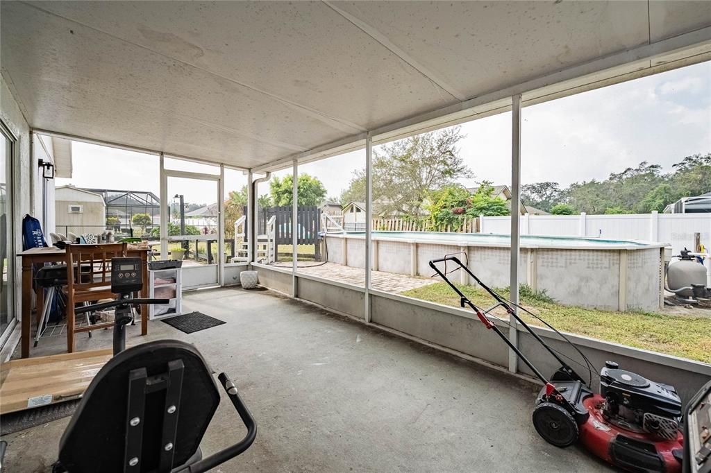 На продажу: $320,000 (3 спален, 2 ванн, 2434 Квадратных фут)