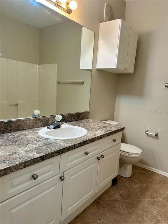 For Rent: $2,350 (2 beds, 2 baths, 1368 Square Feet)