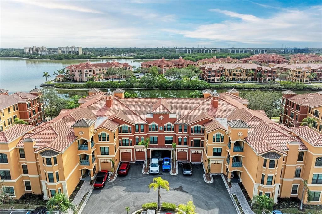 For Rent: $2,350 (2 beds, 2 baths, 1368 Square Feet)