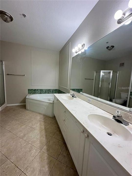 For Rent: $2,350 (2 beds, 2 baths, 1368 Square Feet)