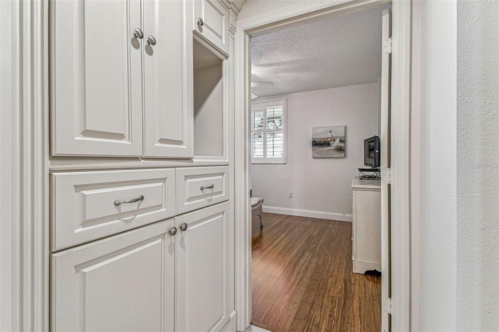 For Sale: $1,525,000 (3 beds, 2 baths, 1746 Square Feet)