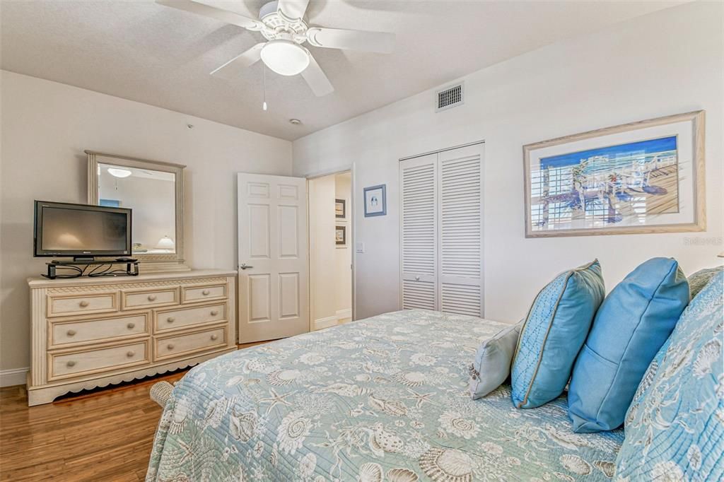 For Sale: $1,525,000 (3 beds, 2 baths, 1746 Square Feet)