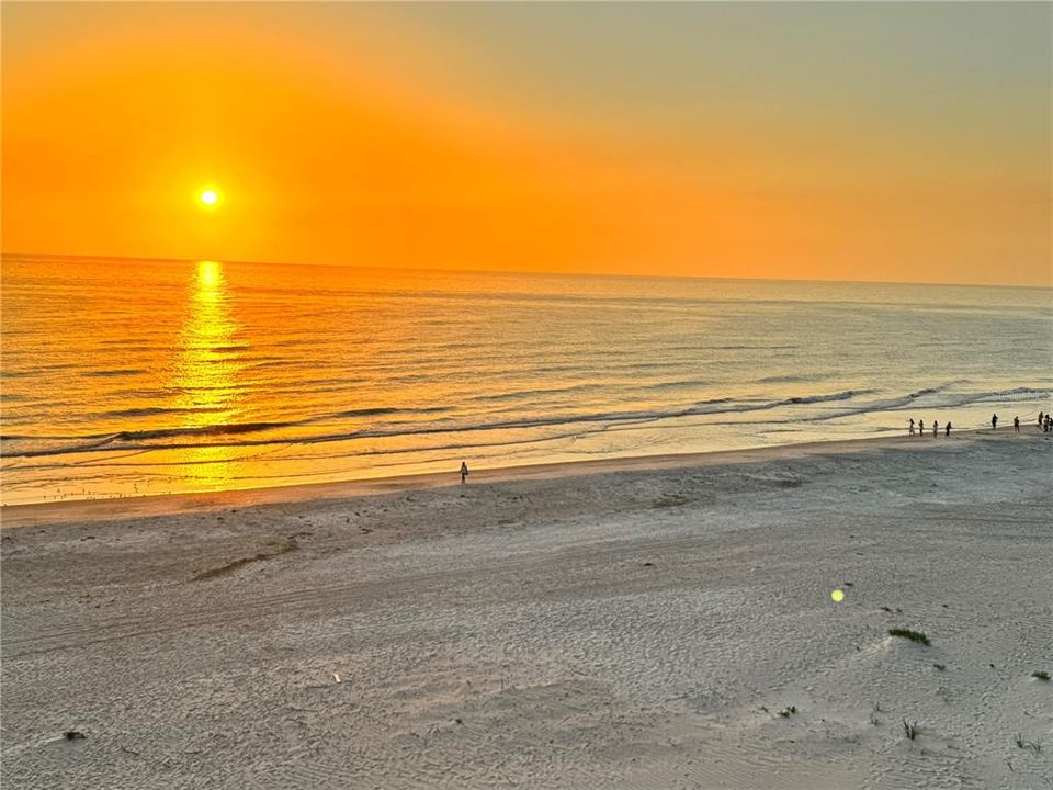 For Sale: $1,525,000 (3 beds, 2 baths, 1746 Square Feet)