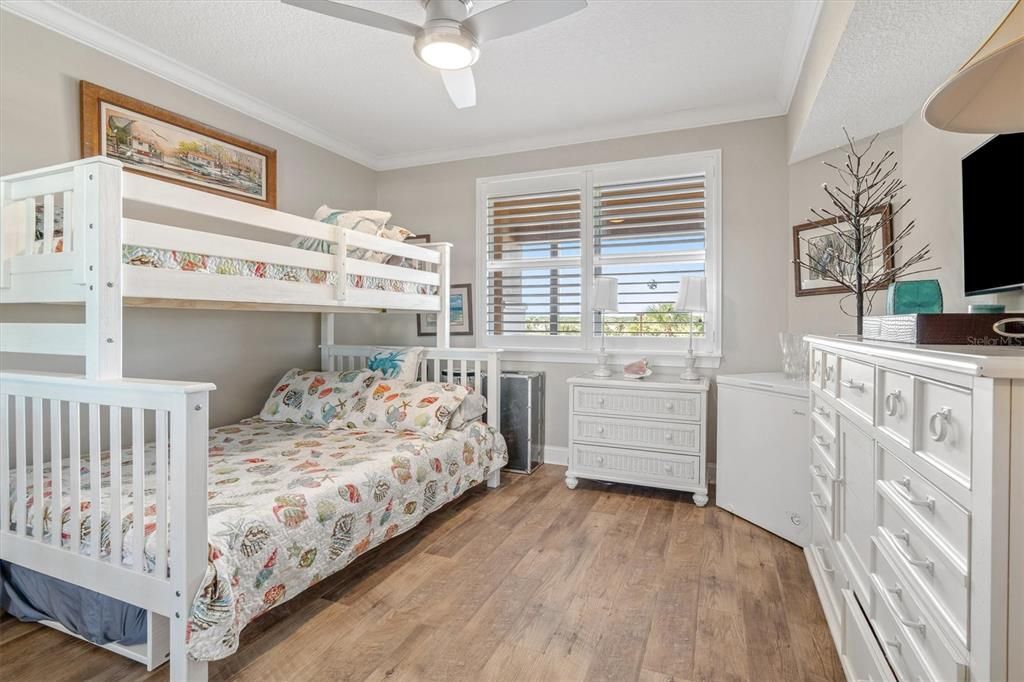 На продажу: $519,900 (3 спален, 2 ванн, 1455 Квадратных фут)